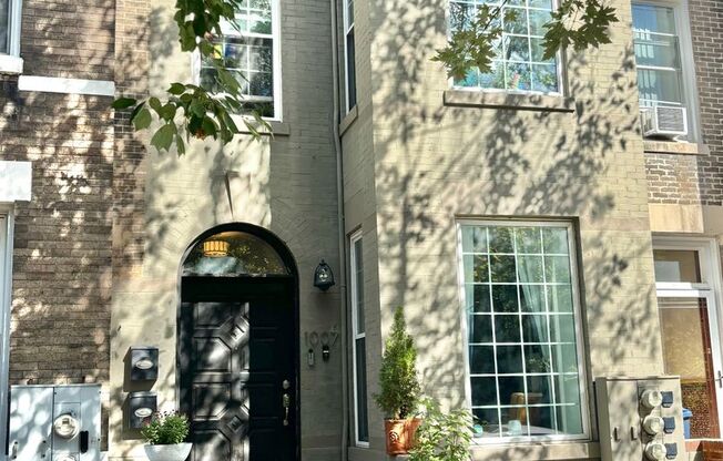 Sparkling Duplex in Columbia Heights