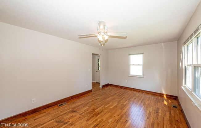 3 beds, 1 bath, $1,750