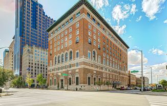 Indianapolis Athletic Club Condo