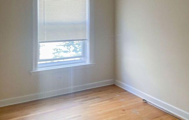 1 bed, 1 bath, 620 sqft, $1,725, Unit 3916-1E
