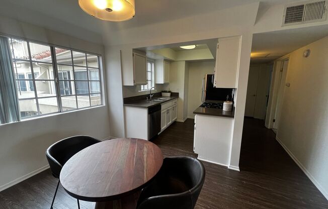 2 beds, 2 baths, 900 sqft, $2,645, Unit 202