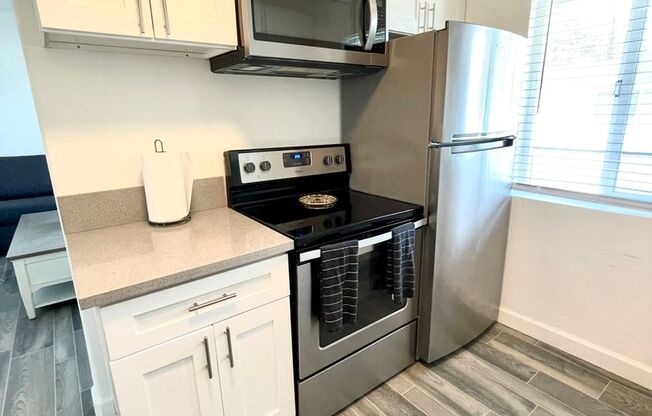 1 bed, 1 bath, 450 sqft, $2,375, Unit 25