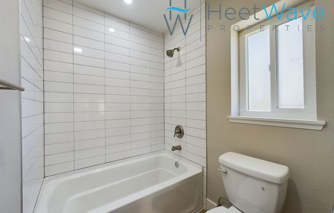 1 bed, 1 bath, $2,595