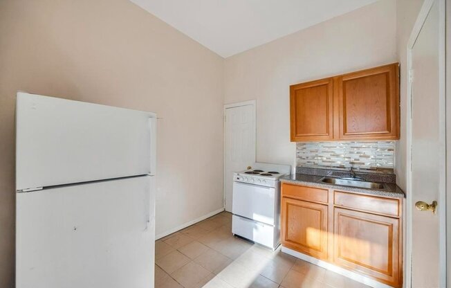 Studio, 1 bath, 2,080 sqft, $2,550, Unit 1