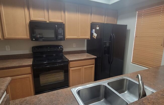 2 beds, 2.5 baths, $2,100