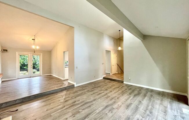 Spacious Tri-Level Home in West Lake Sammamish with Luxurious Features and Prime Location