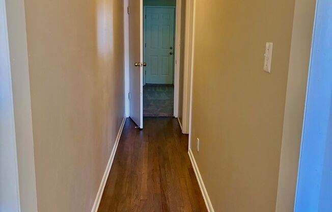 West Tabor Apartments