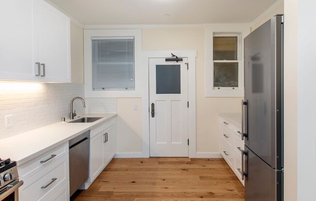 3525 17th Street (911r)