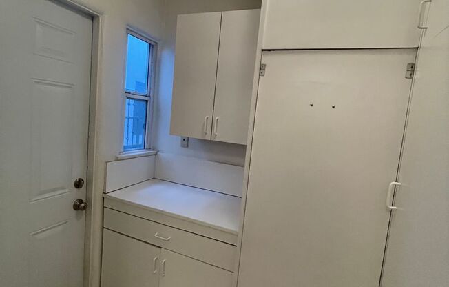 1 bed, 1 bath, $2,050, Unit 237 #A