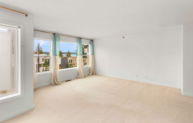 3 beds, 3.5 baths, $6,100