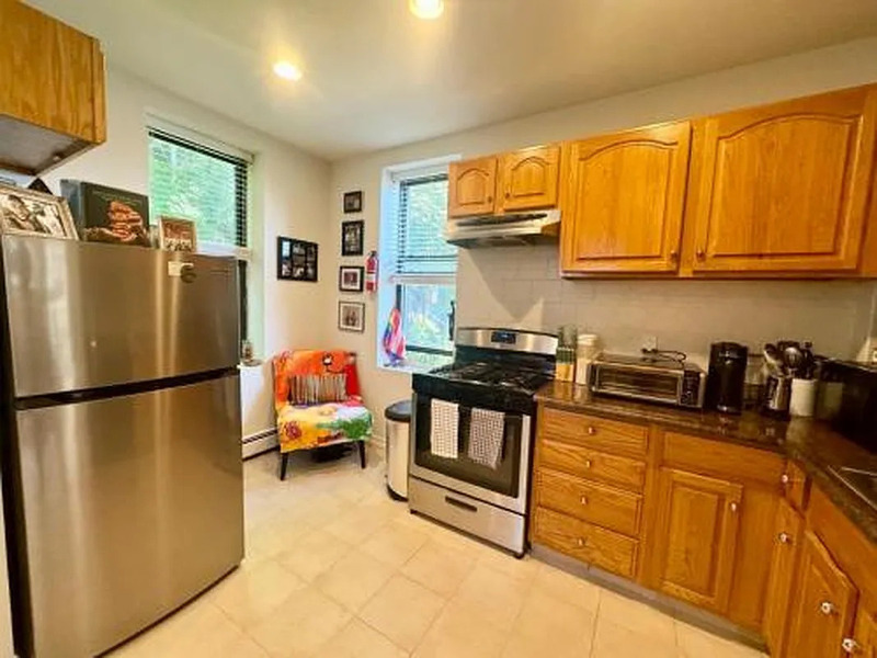 520 UNDERCLIFF AVE