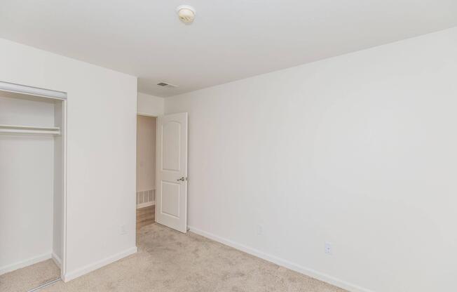 2 beds, 2 baths, 880 sqft, $3,020