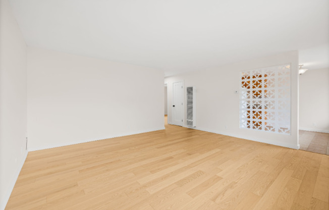 1529 SAINT CHARLES ST