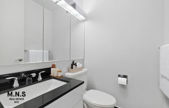 2 beds, 1.5 baths, $7,300, Unit 2-B
