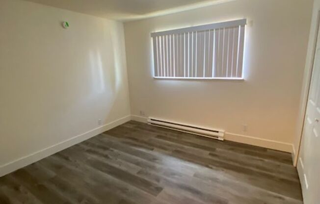 #122 COLONIAL MANOR APARTMENTS