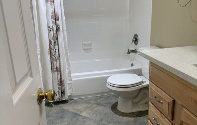 Updated Bellevue Condo with Reserved Parking & Balcony