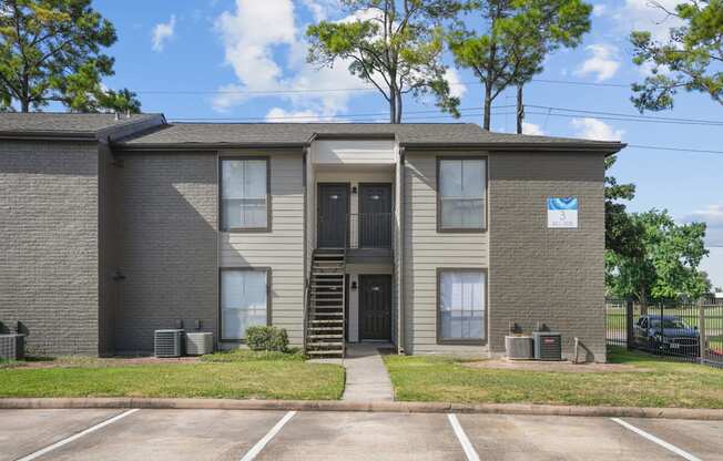 Willow Brook Crossing in Houston, TX Apartment Exterior