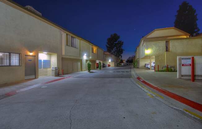 Driveway and Garages LAKE DIANNE, Santa Ana, CA