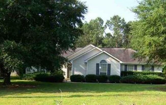 A Stunning Home Awaits in Crestview Plantation