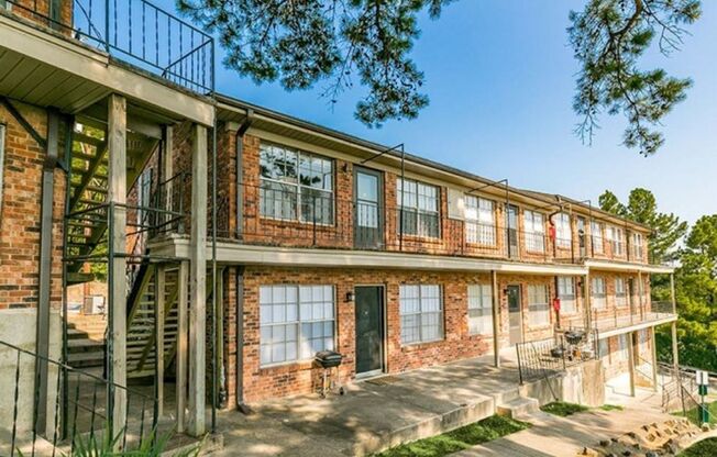 2 beds, 2.5 baths, 1,575 sqft, $1,429, Unit 501