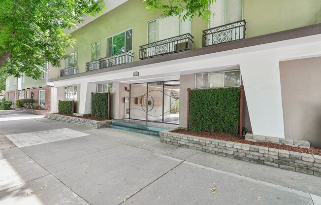 Studio, 1 bath, $1,550, Unit 107