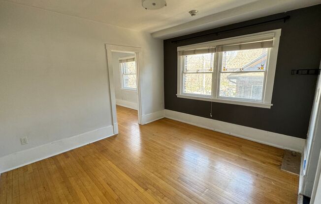 1 Bedroom 1 bath Condo in Historic SLC building!