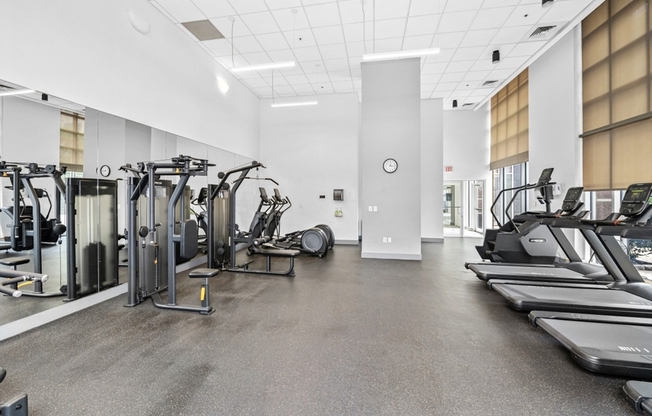 1 bed, 1 bath, 655 sqft, $3,200, Unit 215