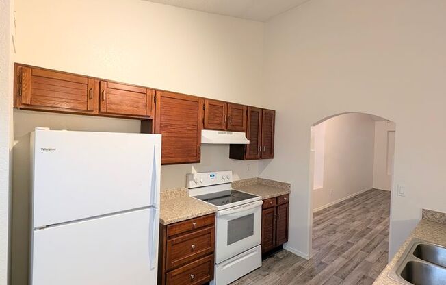 AVAILABLE NOW IN GREAT GILBERT LOCATION WITH NO HOA!!!