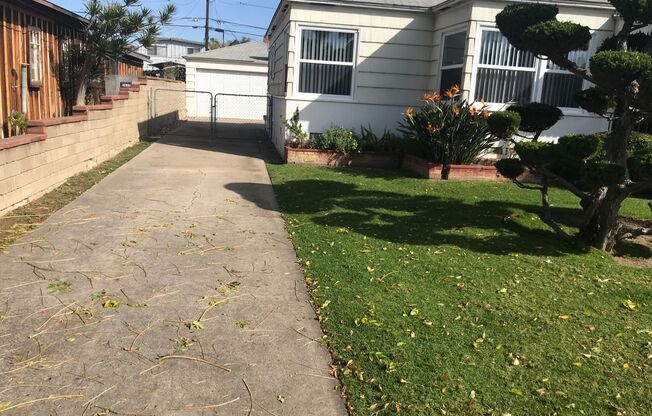 Beach House with Big Garage