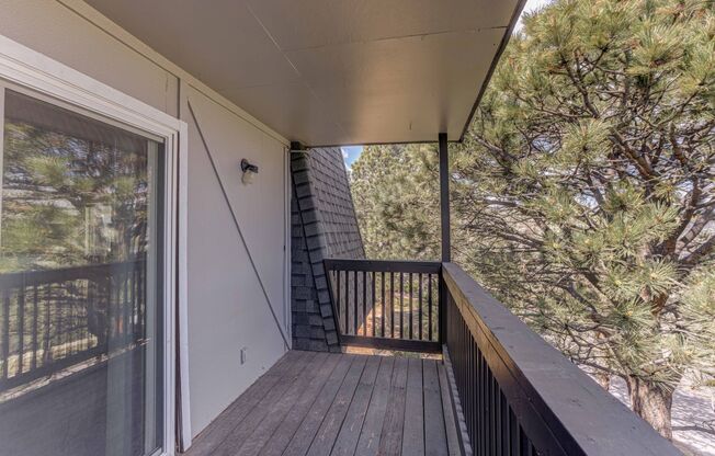 3 beds, 2 baths, 1,150 sqft, $1,875, Unit 27