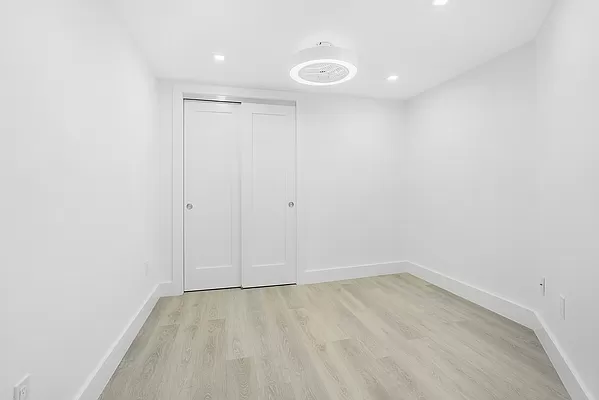74 LEONARD ST