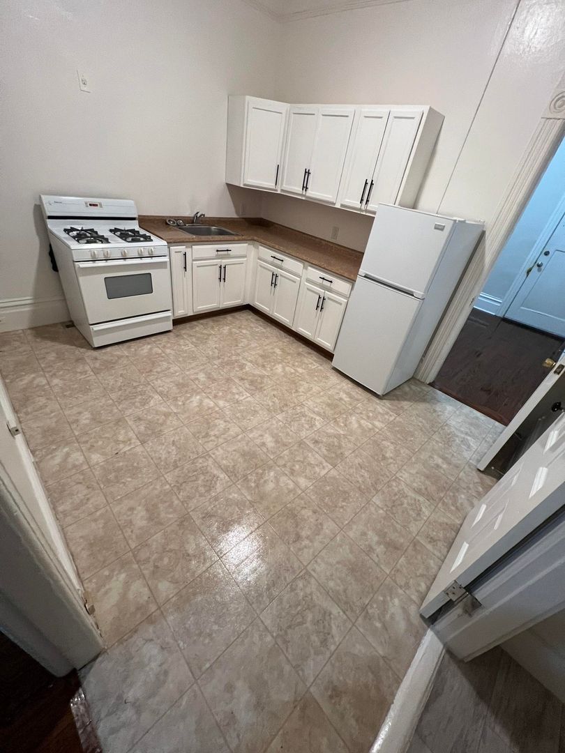 Page - Rose Apartments