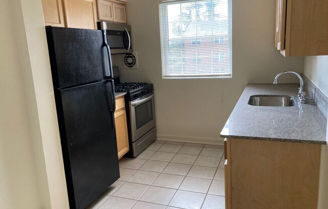 Suburban Square Apartments