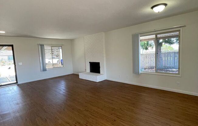 Terrific 3Br +/2Ba Single story house with  Back Yard and Views in Rancho Penasquitos