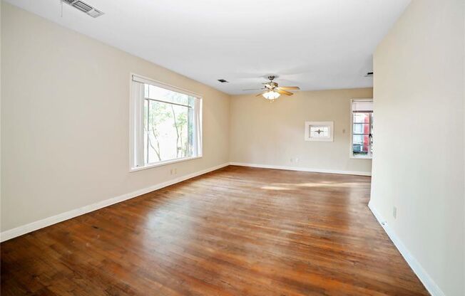 2905 Robinson Duplex