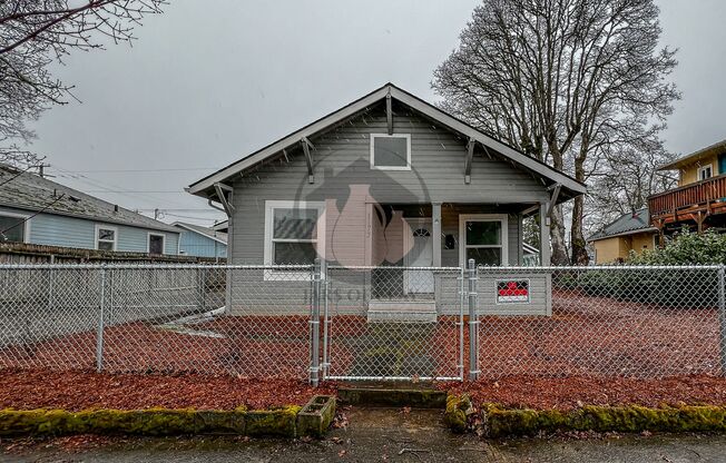 Adorable Craftsman Home in SE Salem