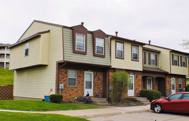 $1,250 | 2 Bedroom, 2.5 Bathroom Townhome | Pet Friendly | Available for July 1st, 2025 Move In!