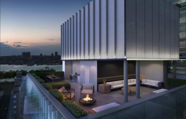 515 W 29 ST