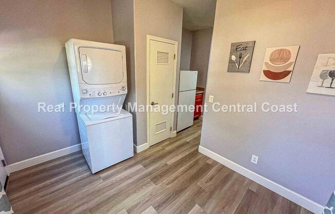 2 beds, 1 bath, $2,650