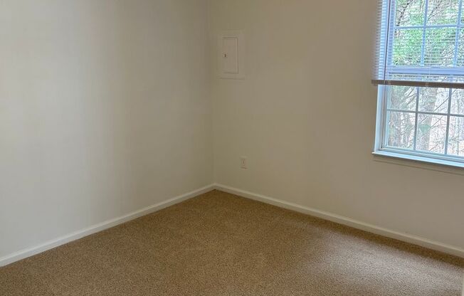 1 bed, 1 bath, 600 sqft, $942, Unit 190108F