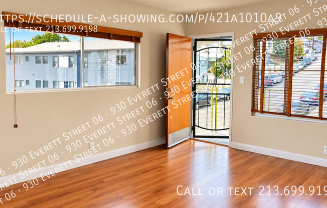 930 Everett Street
