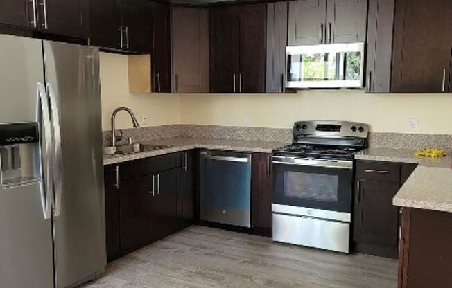 2 beds, 2 baths, 1,000 sqft, $2,500, Unit 7025-5B