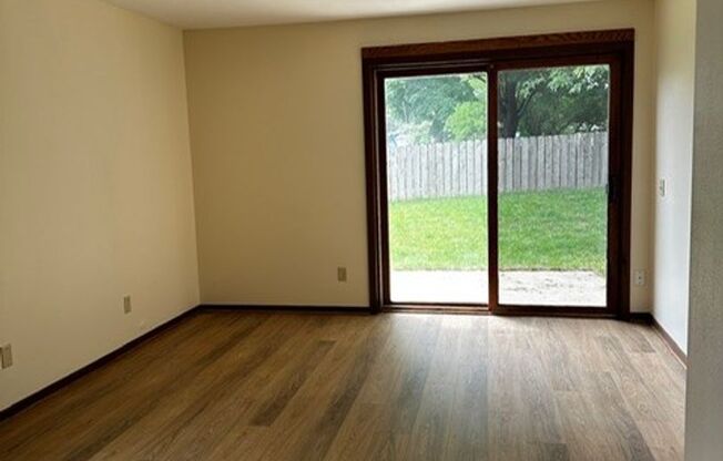 3 bed/2 bath West Side Townhome