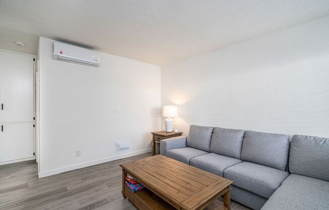 1 bed, 1 bath, 600 sqft, $2,450, Unit 5