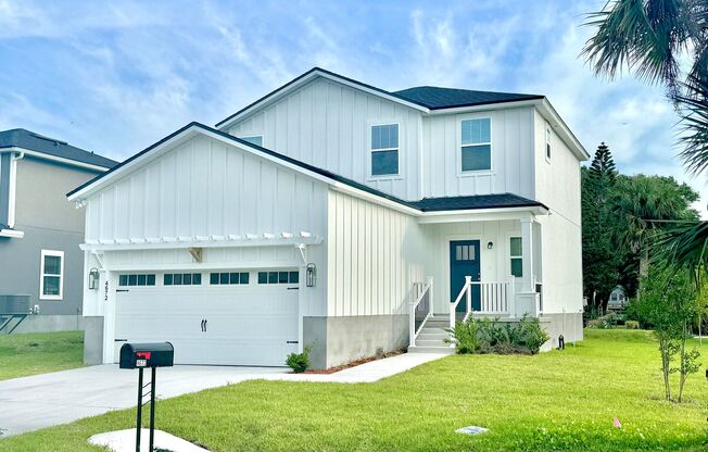 Brand-New 3-Bedroom Home Near NS Mayport with Modern Comforts and Prime Location!