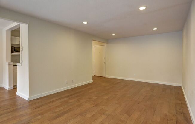 Prime Bellevue Location | 2 Bed Condo + Garage + Pool