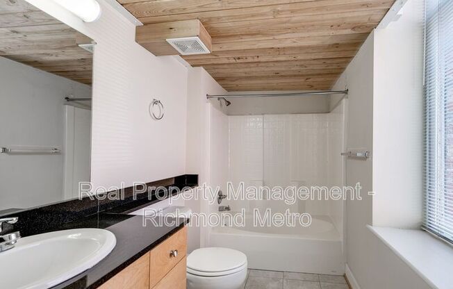 1321 1/2 E. Main St.