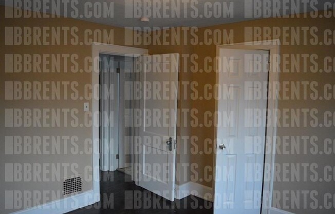 2 beds, 1 bath, $1,275