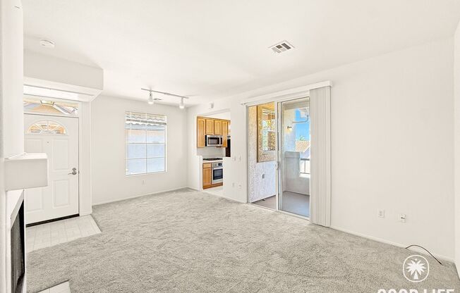 Great 1 BR/1 BA in the Mirabella community of Mira Mesa!