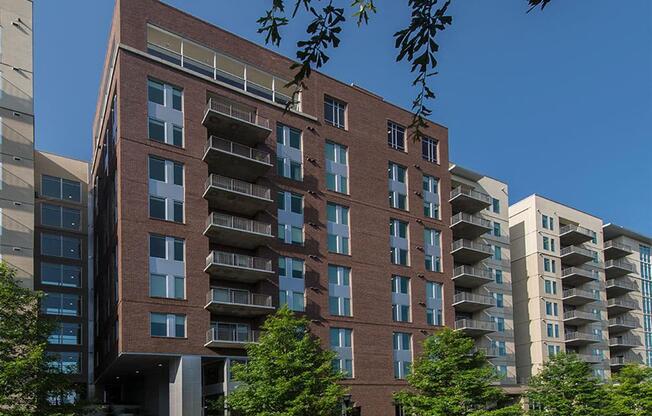 Venue Brookwood exterior.